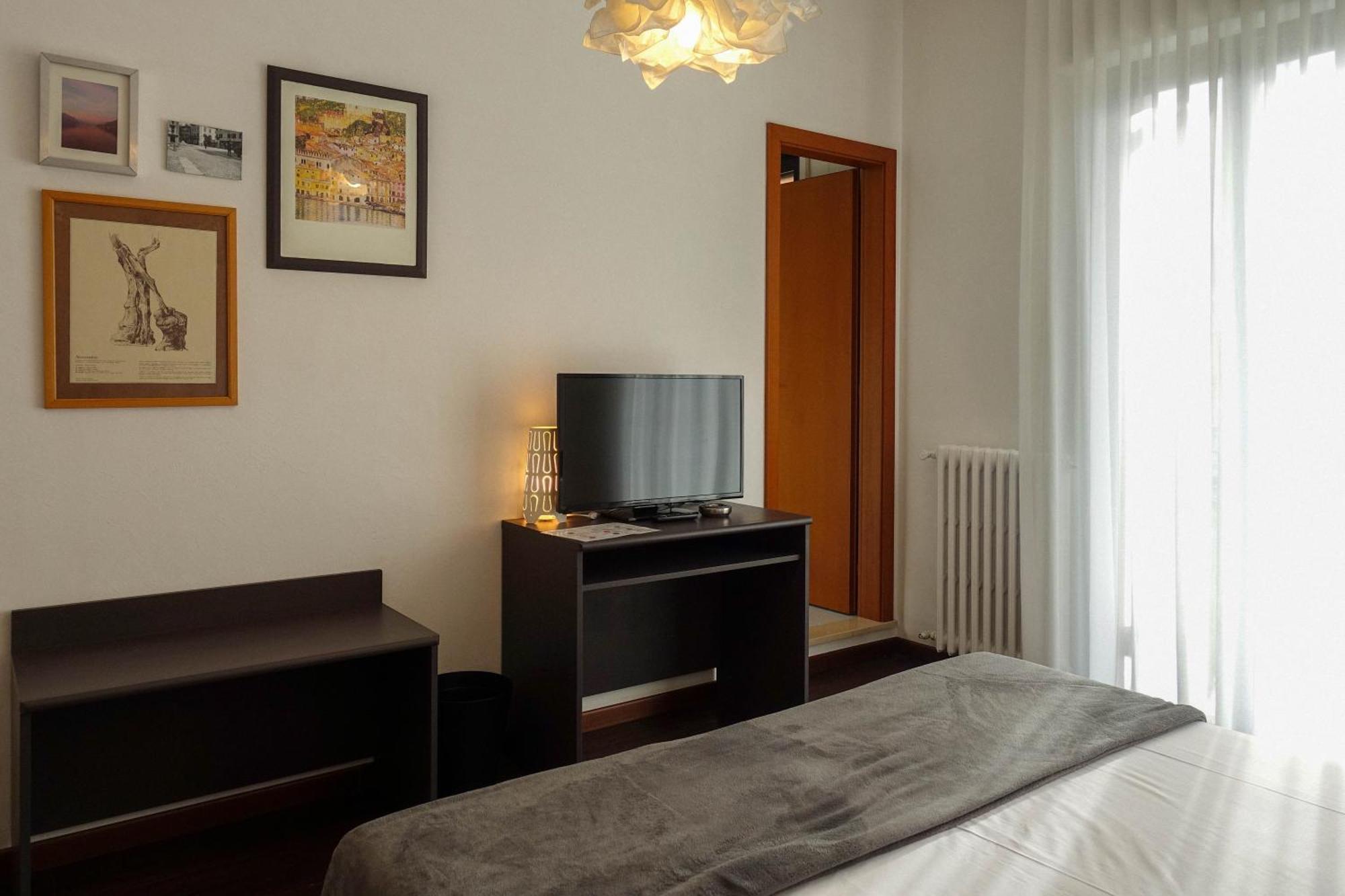 Hotel Peler Malcesine Ruang foto