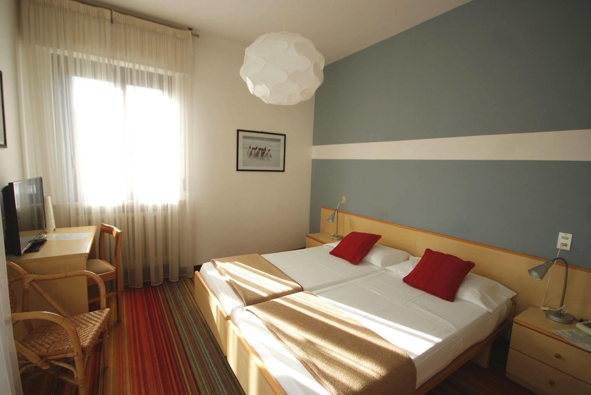 Hotel Peler Malcesine Bagian luar foto